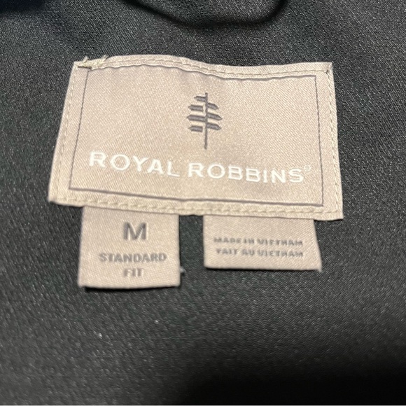 Women’s black Royal Robbins winter coat. - Picture 3 of 11